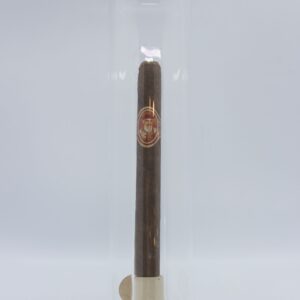 Magicflasche mit Zigarre 500 ml Eine leere längliche Flasche aus Glas mit Zigarre im Inneren.